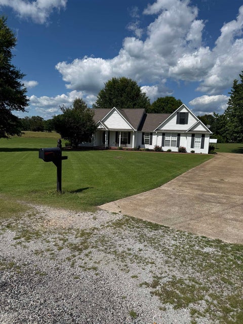 Photo of 6 SUNBRIGHT CV, Henderson, TN 38340 (MLS # 10224135)