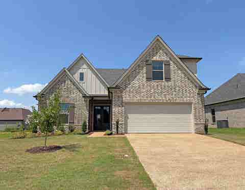Photo of 310 GREEN WILLOW DR, Oakland, TN 38060 (MLS # 10227877)
