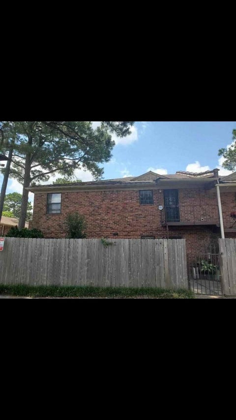 Photo of 3209 THIRTEEN COLONY MALL E 2B #2B, Memphis, TN 38115 (MLS # 10222173)