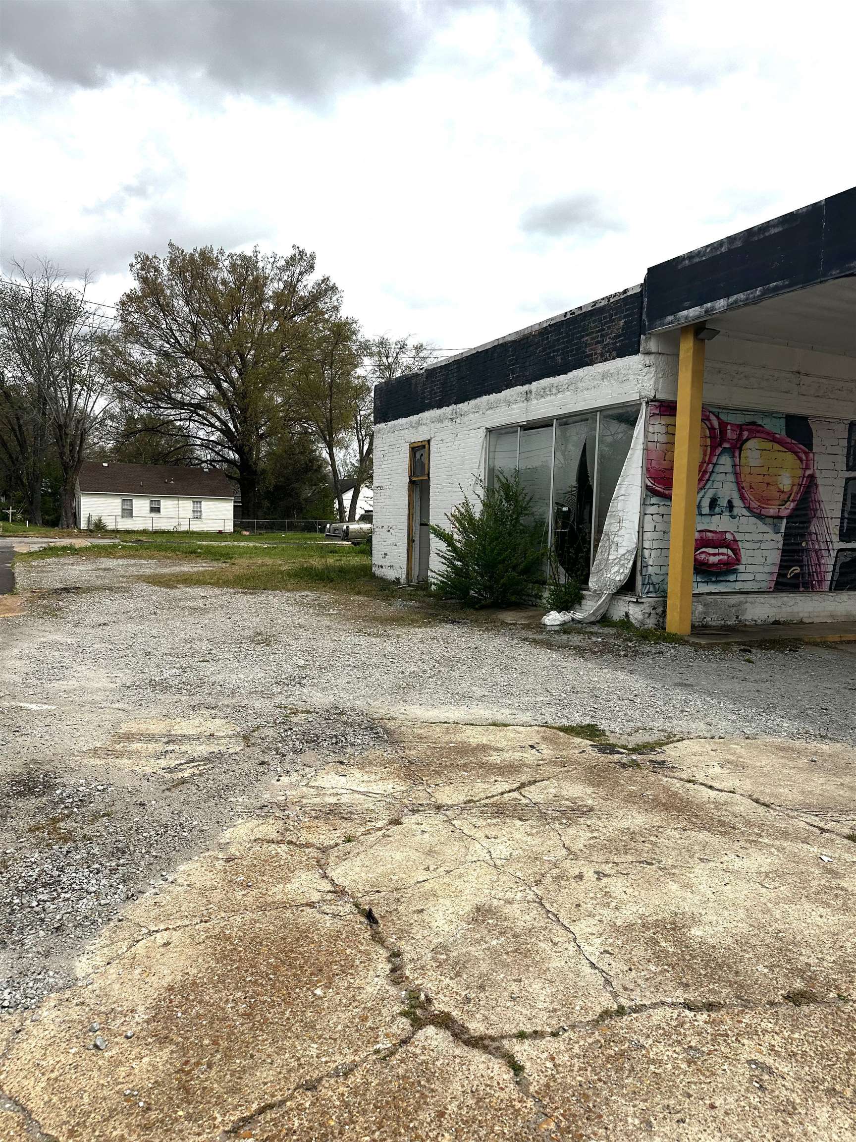 343 W MAIN ST - Photo 2