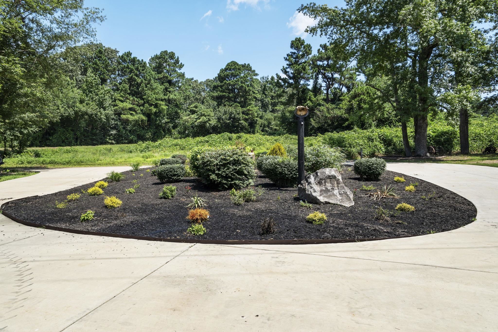 12097 OLD BYHALIA RD