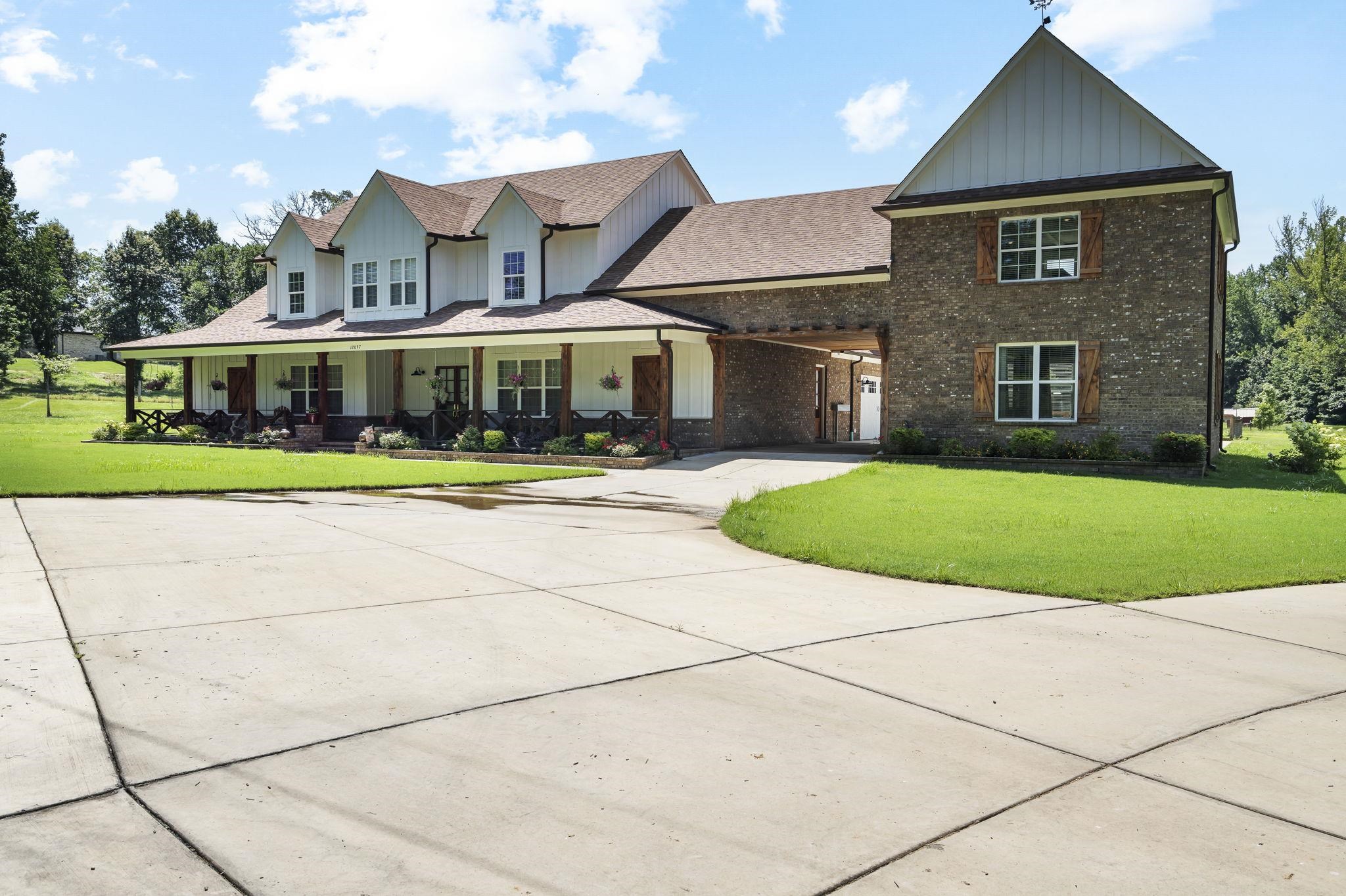 12097 OLD BYHALIA RD