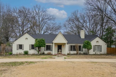 Photo of 4206 POPLAR AVE, Memphis, TN 38117 (MLS # 10216519)