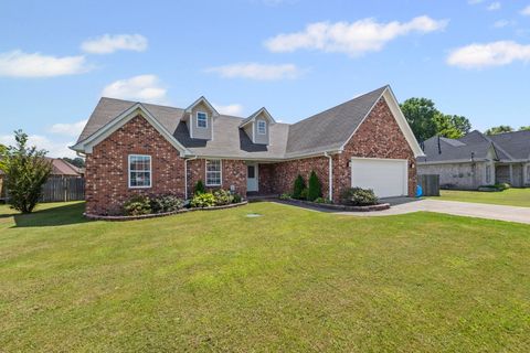 Photo of 256 AZALEA DR, Atoka, TN 38004 (MLS # 10213208)