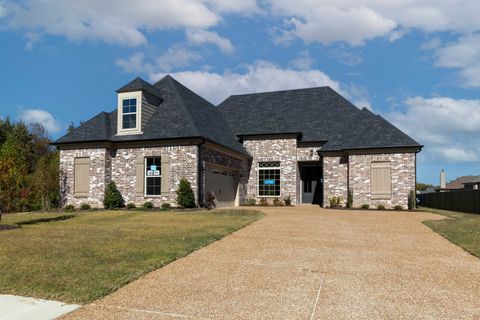 Photo of 240 LAUREL WOOD LN, Oakland, TN 38060 (MLS # 10198064)