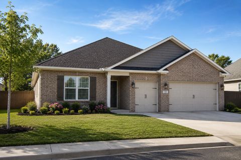 Photo of 560 RIVERDALE DR, Oakland, TN 38060 (MLS # 10221234)