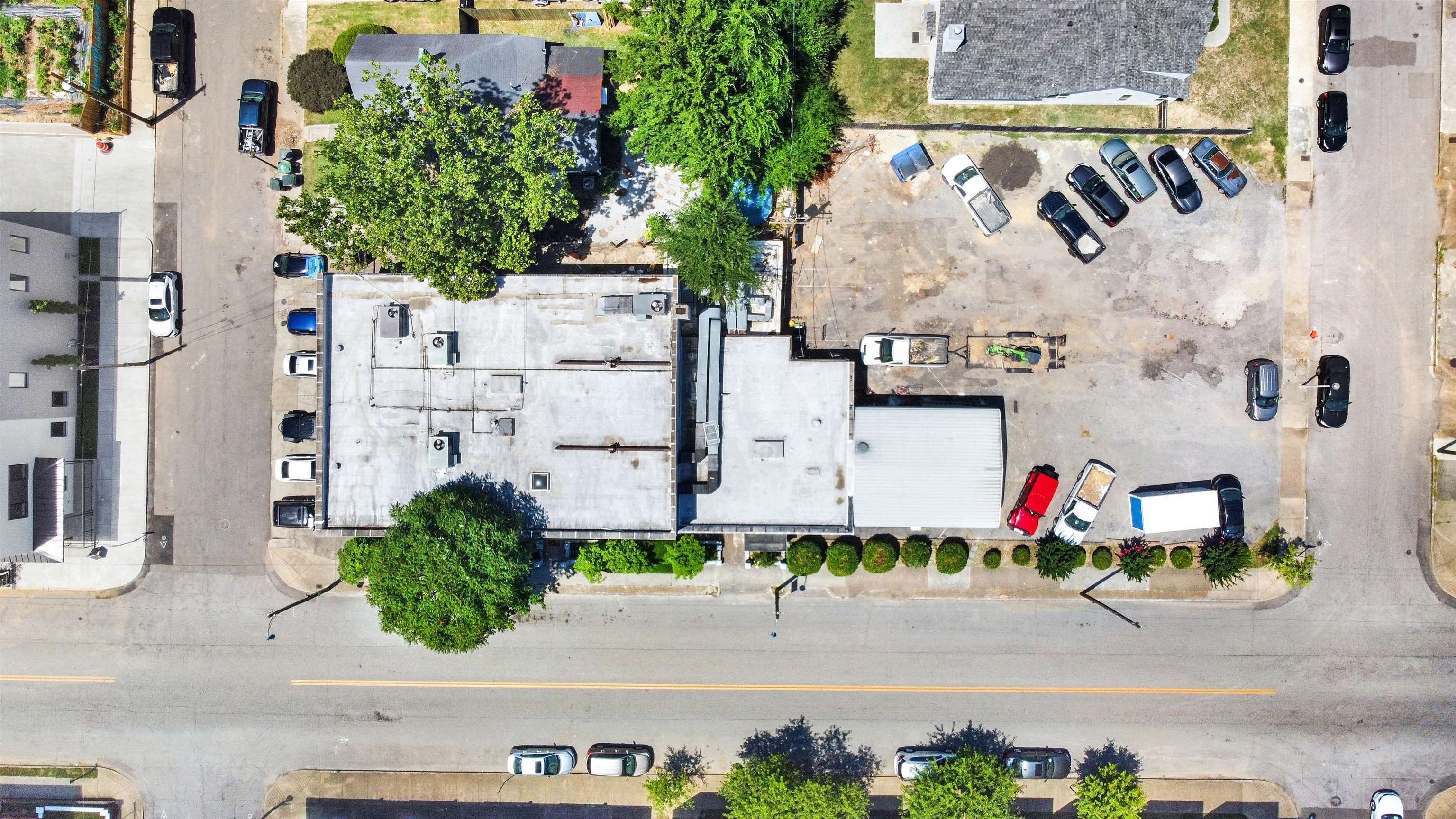 2258 YOUNG AVE