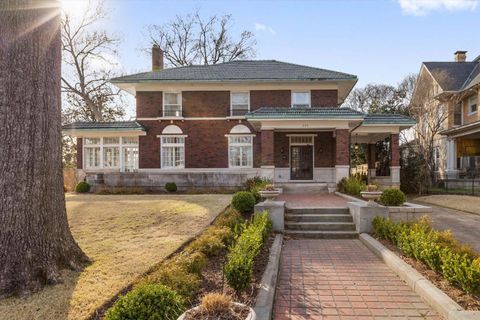 Photo of 251 STONEWALL ST, Memphis, TN 38112 (MLS # 10216221)