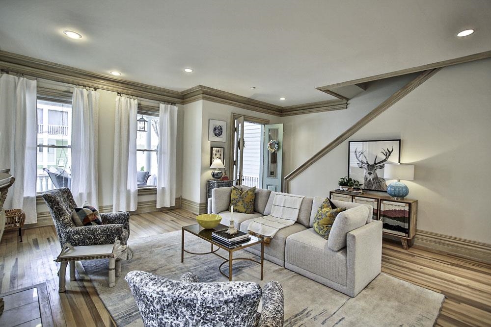 Memphis, Tennessee 38103, United States, 2 Bedrooms Bedrooms, ,3 BathroomsBathrooms,Residential,Active,88353