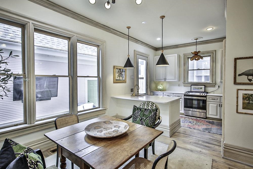 Memphis, Tennessee 38103, United States, 2 Bedrooms Bedrooms, ,3 BathroomsBathrooms,Residential,Active,88353