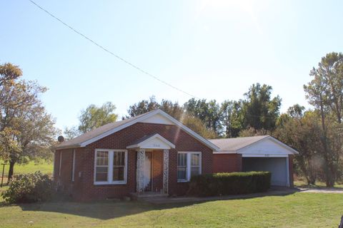 Photo of 1027 LYNN SCHOOL RD, Ripley, TN 38063 (MLS # 10208124)