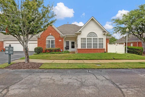 Photo of 34 PEYTON RIDGE CV 21 #21, Collierville, TN 38017 (MLS # 10223077)