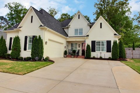 Photo of 30 LAFAYETTE CROSSING DR, Rossville, TN 38066 (MLS # 10216244)
