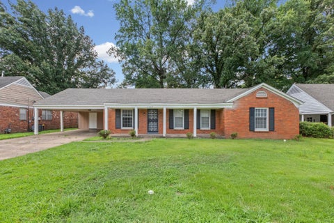 Photo of 5369 HERITAGE AVE, Memphis, TN 38115 (MLS # 10226369)
