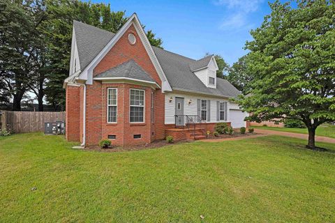 Photo of 56 BRADDOCK PL, Jackson, TN 38305 (MLS # 10201247)