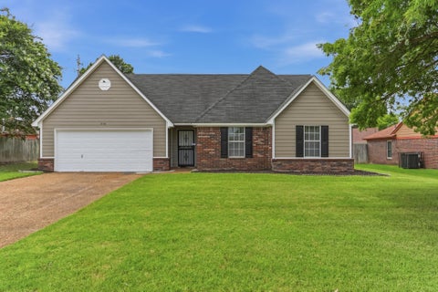 Photo of 4101 LONG CREEK RD, Memphis, TN 38125 (MLS # 10226731)