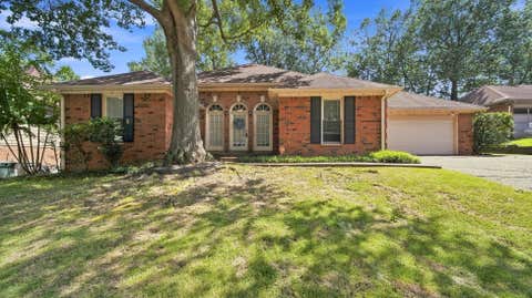Photo of 8923 HICKORY TRAIL DR, Memphis, TN 38018 (MLS # 10228315)