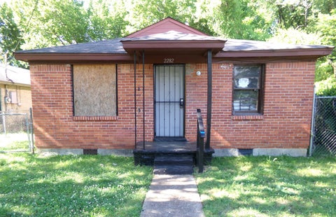 Photo of 2282 ELDRIDGE AVE, Memphis, TN 38108 (MLS # 10224944)