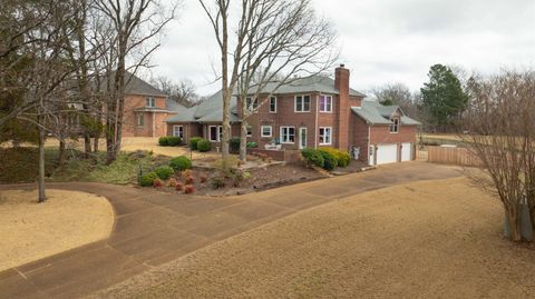 Photo of 4116 LOCH MEADE DR, Lakeland, TN 38002 (MLS # 10214378)