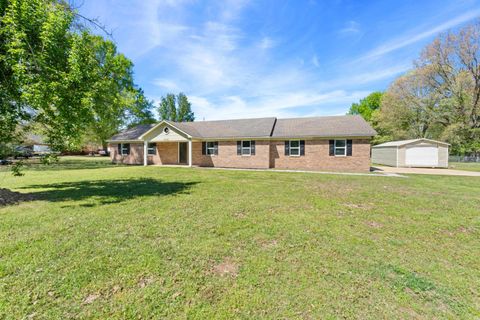 Photo of 9132 KERRVILLE-ROSEMARK RD, Millington, TN 38053 (MLS # 10218884)
