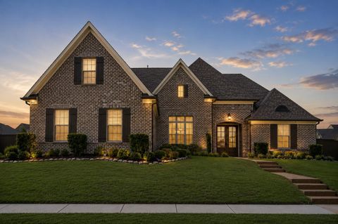 Photo of 10511 LAWRENCEBURG LN N, Lakeland, TN 38002 (MLS # 10223689)