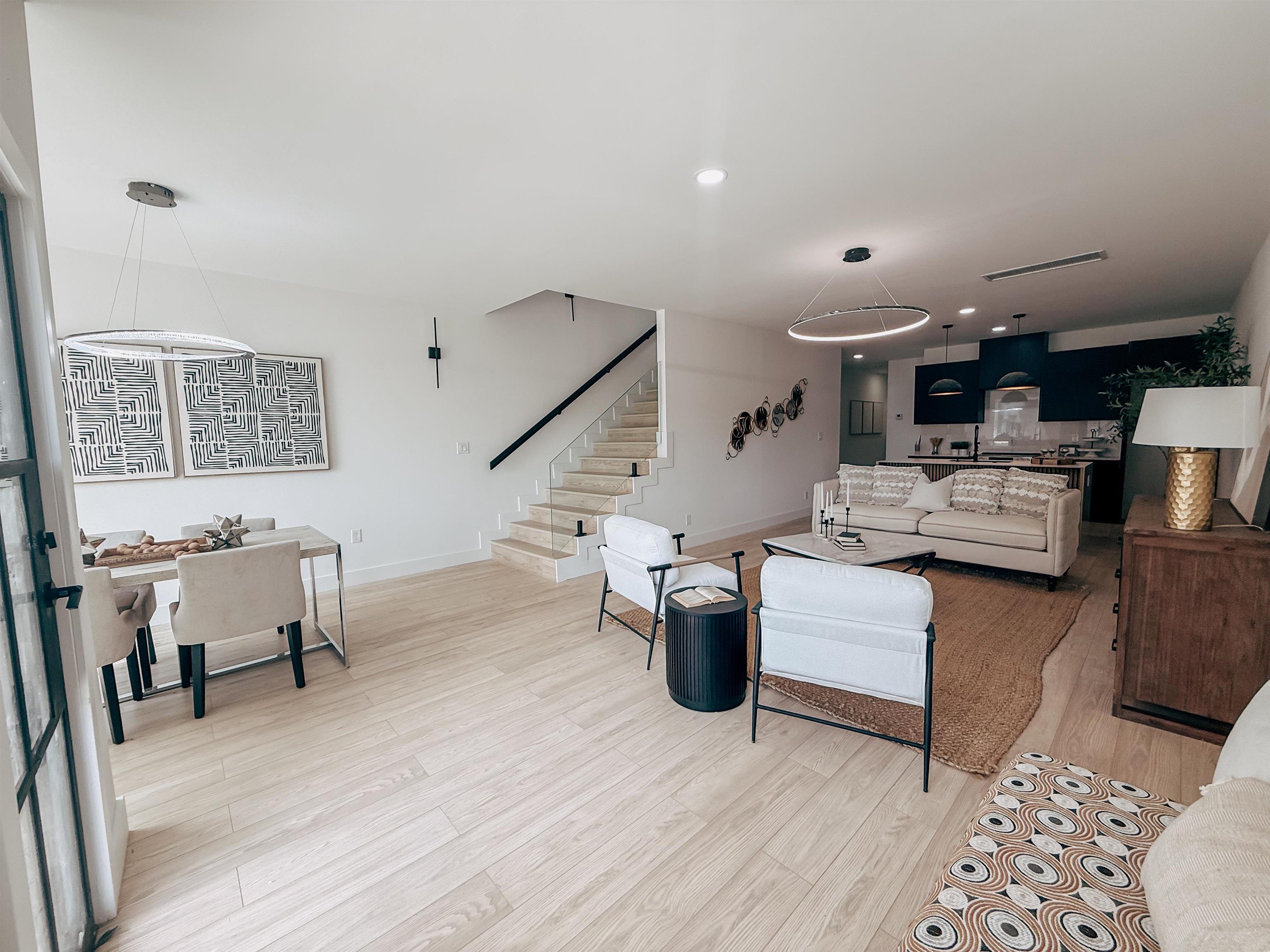 596 HAYNES ST - Photo 3