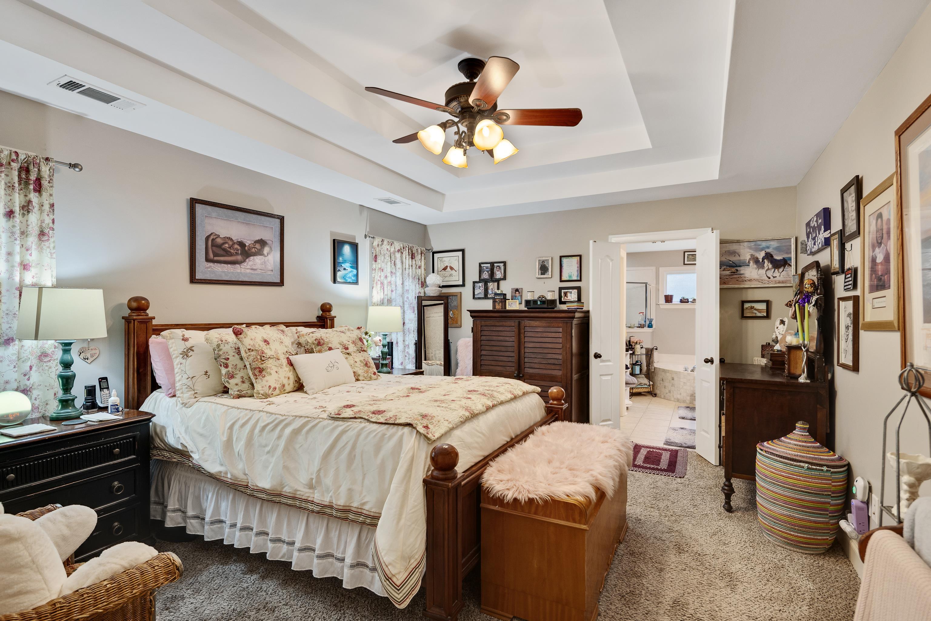 Oakland, Tennessee 38060, United States, 5 Bedrooms Bedrooms, ,3 BathroomsBathrooms,Residential,Active,257108