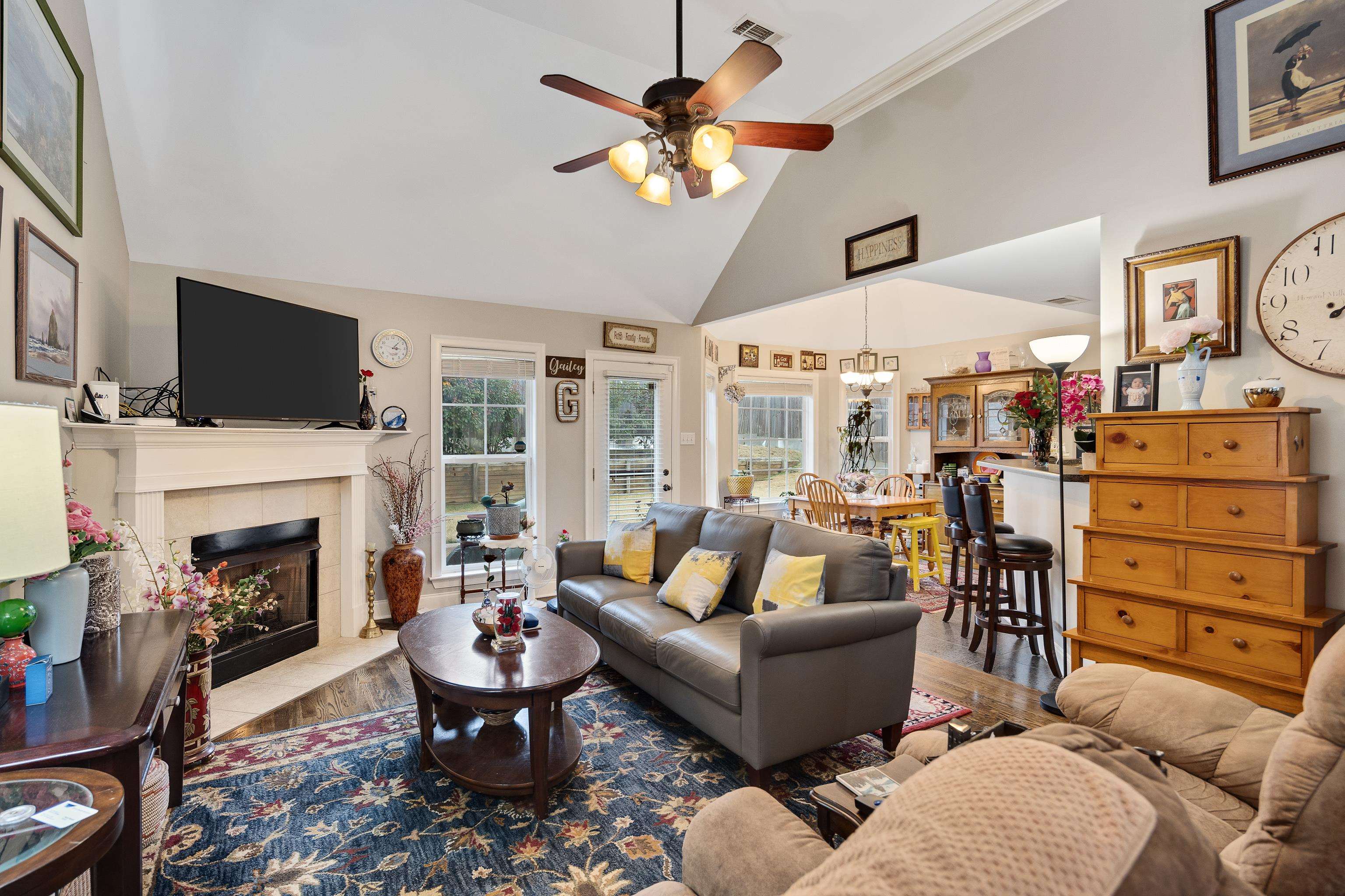 Oakland, Tennessee 38060, United States, 5 Bedrooms Bedrooms, ,3 BathroomsBathrooms,Residential,Active,257108