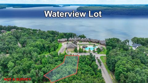 Photo of 58 BREATHTAKING LOOP, Savannah, TN 38372 (MLS # 10224735)