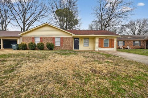 Photo of 5343 COSMOS CV, Memphis, TN 38118 (MLS # 10215943)