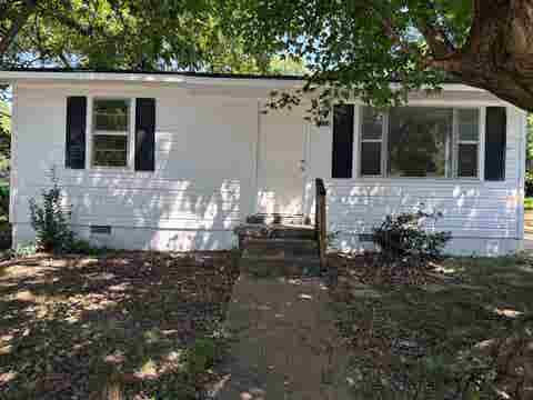 Photo of 1324 TODD AVE, Dyersburg, TN 38024 (MLS # 10228169)