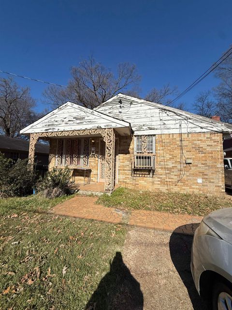 Photo of 2880 YALE AVE, Memphis, TN 38112 (MLS # 10215880)