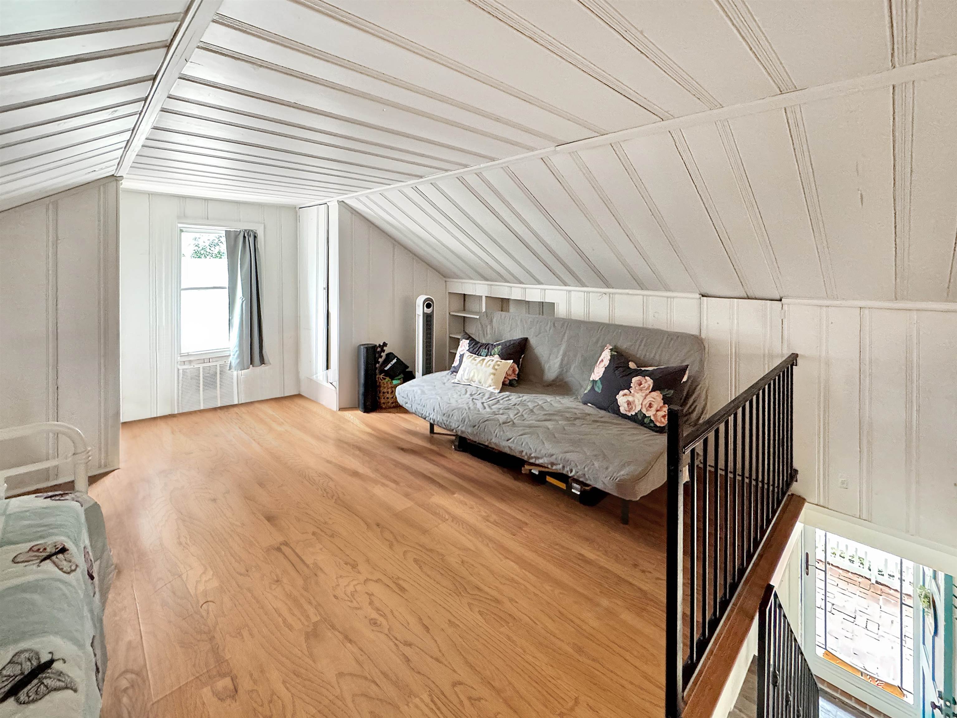 Memphis, Tennessee 38111, United States, 3 Bedrooms Bedrooms, ,1 BathroomBathrooms,Residential,Pending,7303