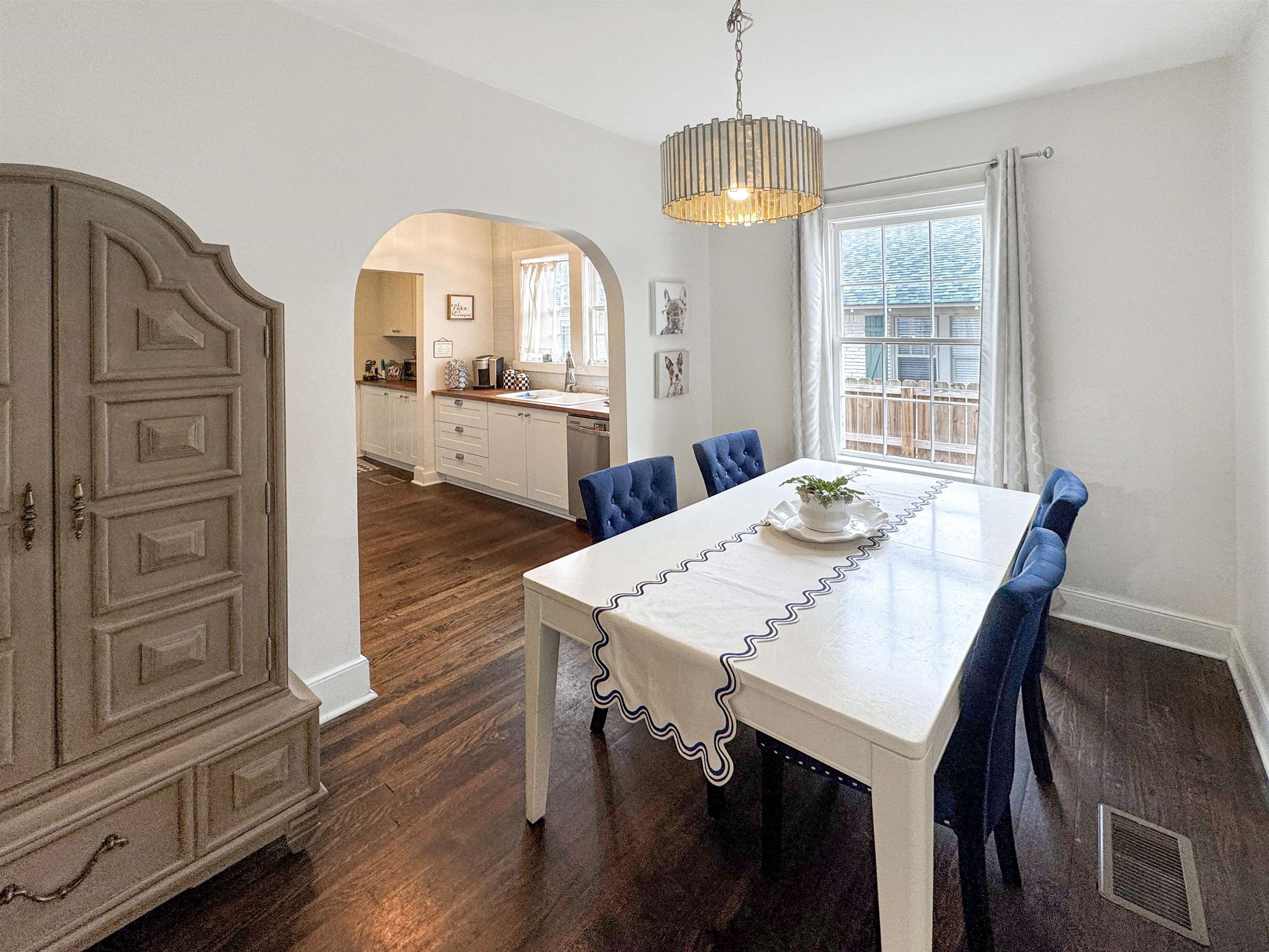 Memphis, Tennessee 38111, United States, 3 Bedrooms Bedrooms, ,1 BathroomBathrooms,Residential,Pending,7303