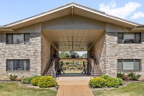 Photo of 4400 POPLAR AVE 17 #17, Memphis, TN 38117 (MLS # 10232024)