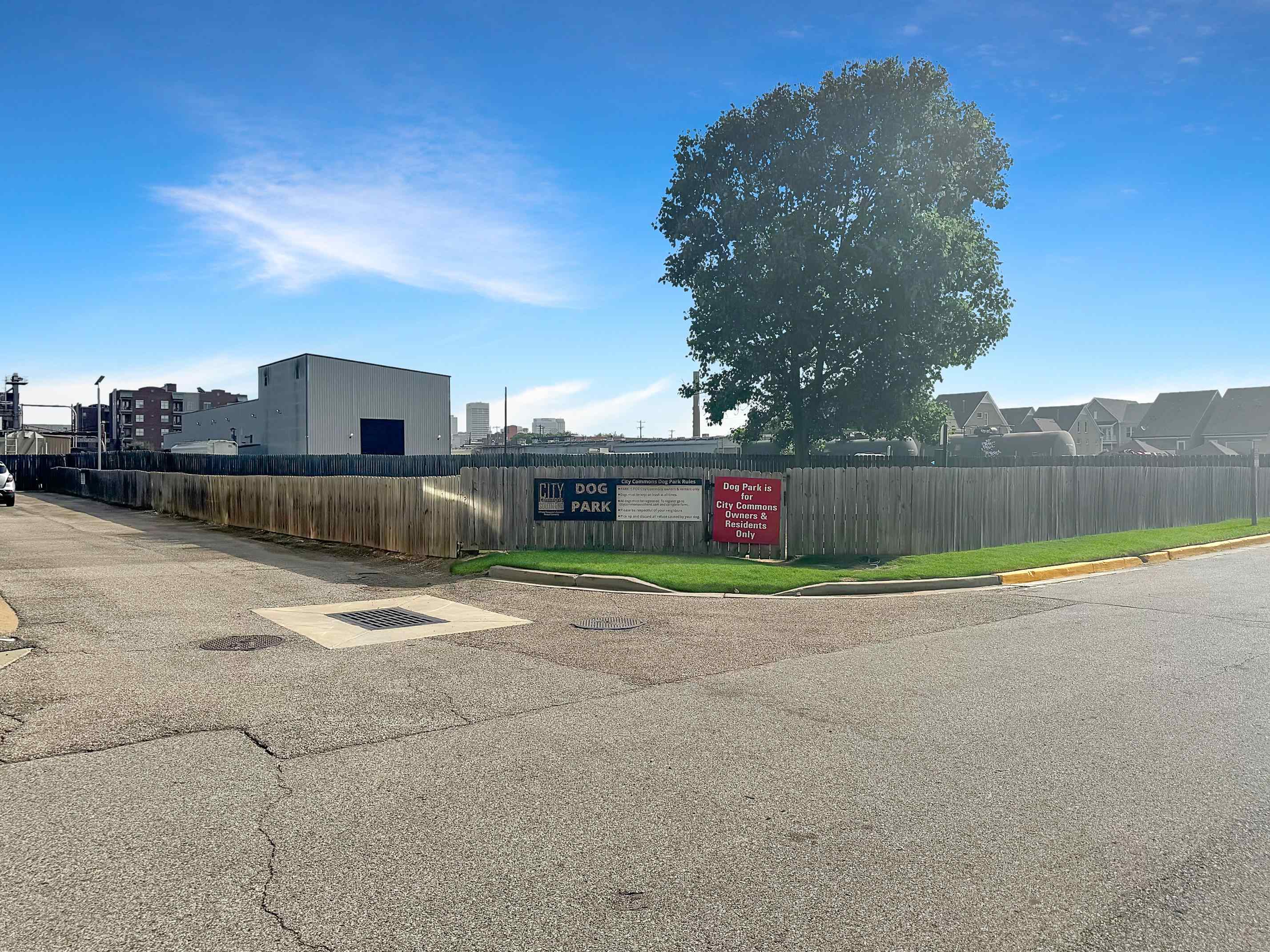 Memphis, Tennessee 38103, United States, 2 Bedrooms Bedrooms, ,3 BathroomsBathrooms,Residential,Active,50017