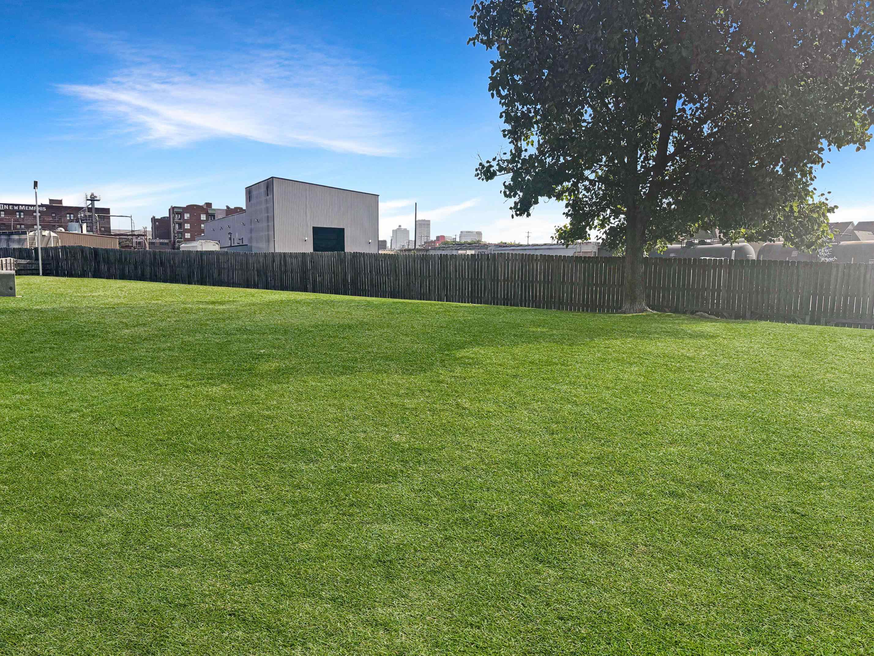 Memphis, Tennessee 38103, United States, 2 Bedrooms Bedrooms, ,3 BathroomsBathrooms,Residential,Active,50017