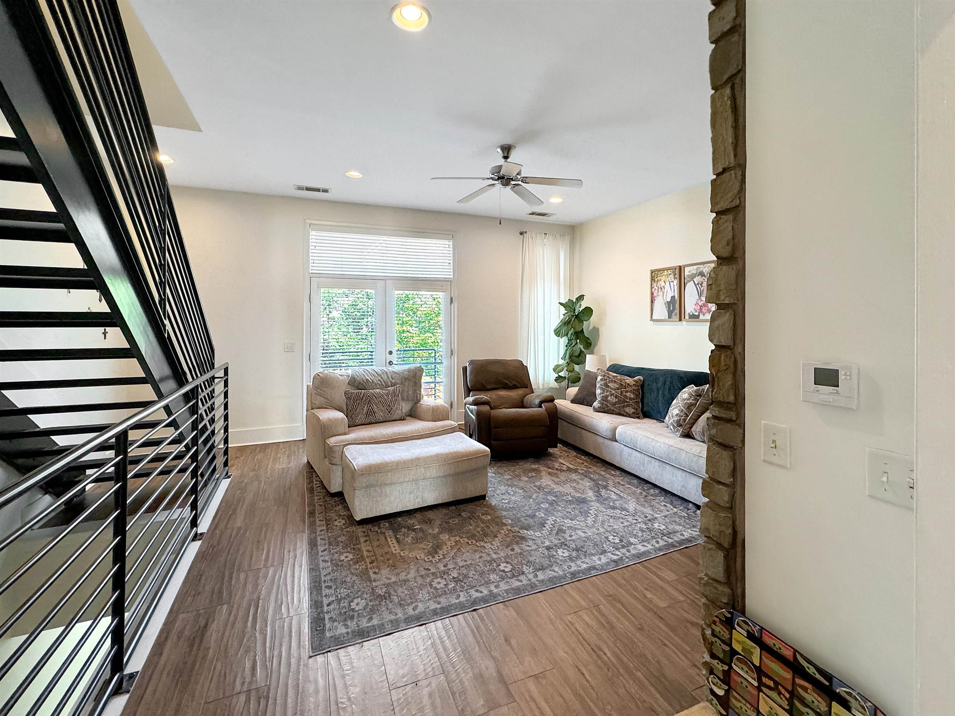 Memphis, Tennessee 38103, United States, 2 Bedrooms Bedrooms, ,3 BathroomsBathrooms,Residential,Active,50017