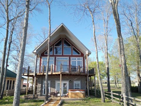 Photo of 890 VISTA RIVER LN, Morris Chapel, TN 38361 (MLS # 10209144)