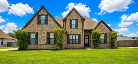 Photo of 345 RIVERDALE DR, Oakland, TN 38060 (MLS # 10223581)