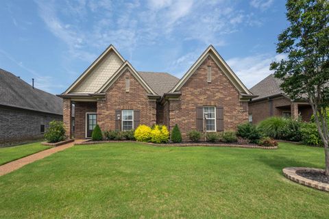 Photo of 5891 FOXDALE LOOP S, Southaven, MS 38672 (MLS # 10200263)
