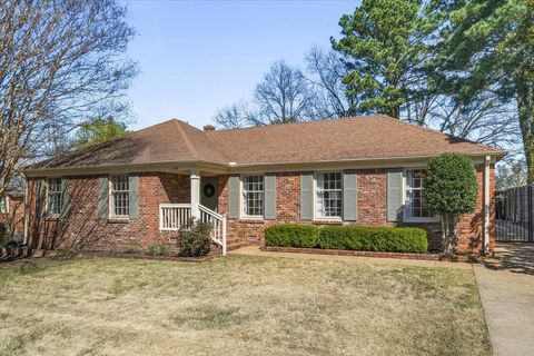 Photo of 185 BETTY JO LN, Memphis, TN 38117 (MLS # 10217266)