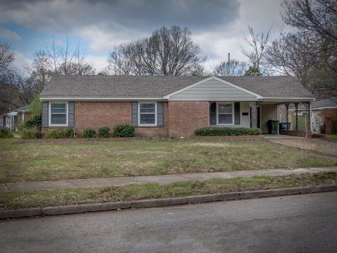 Photo of 1675 SEA ISLE RD, Memphis, TN 38117 (MLS # 10232998)