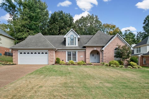 Photo of 2416 CARROL RIDGE LN, Cordova, TN 38016 (MLS # 10230141)