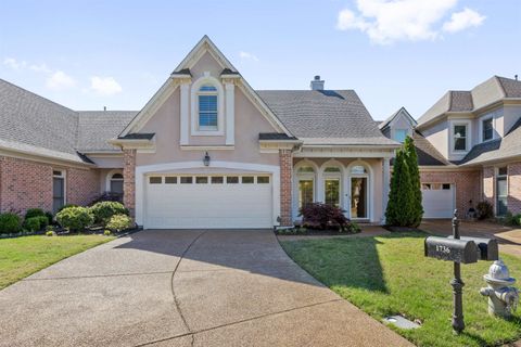 Photo of 1732 CONSTABLE CT, Collierville, TN 38017 (MLS # 10218861)