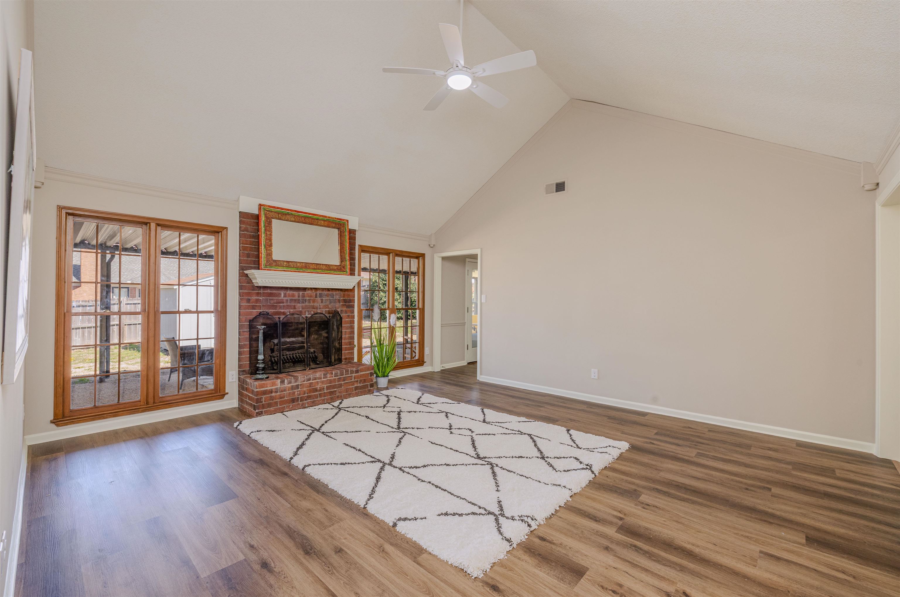 Unincorporated, Tennessee 38125, United States, 3 Bedrooms Bedrooms, ,2 BathroomsBathrooms,Residential,Active,96321