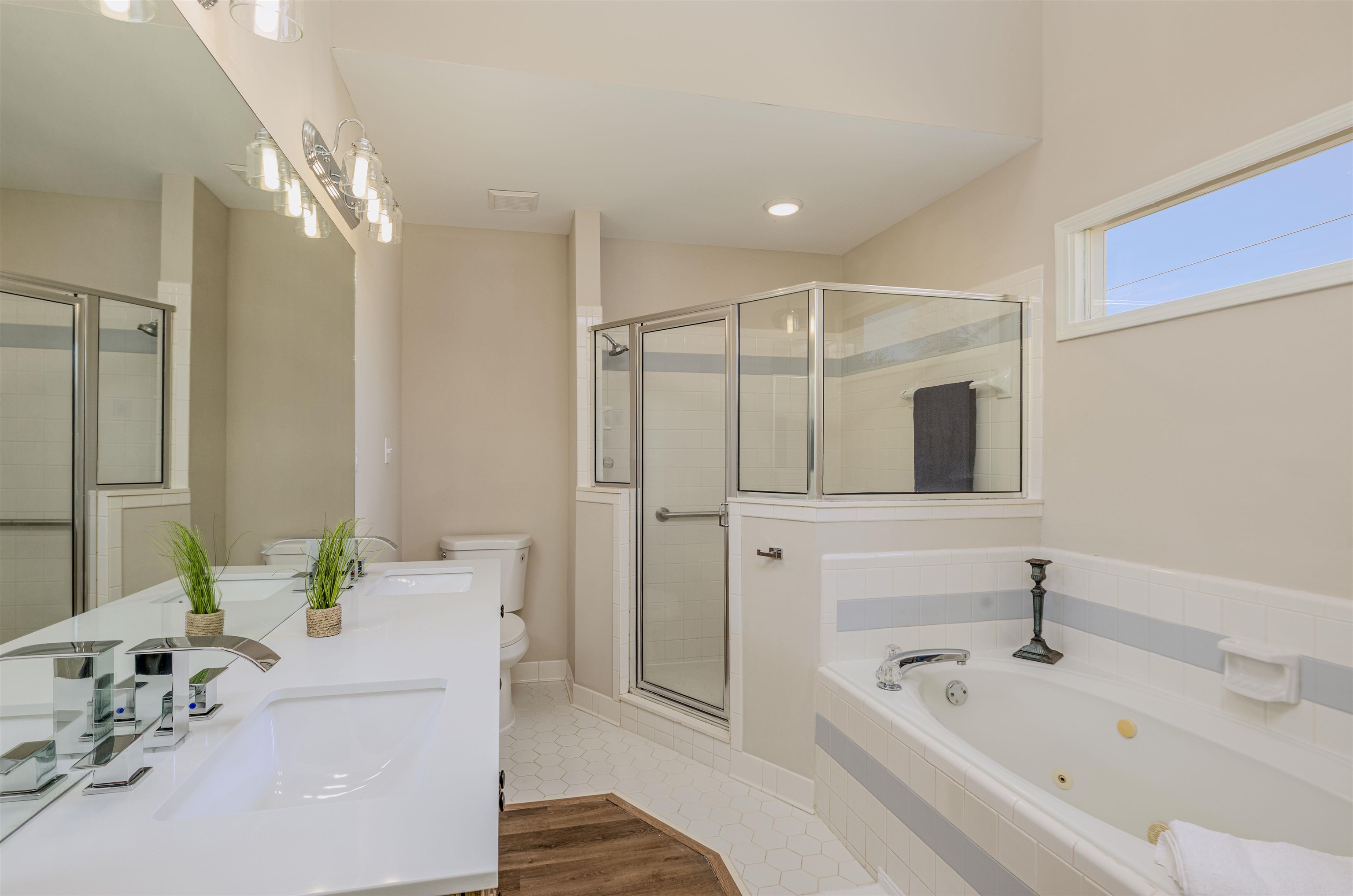 Unincorporated, Tennessee 38125, United States, 3 Bedrooms Bedrooms, ,2 BathroomsBathrooms,Residential,Active,96321