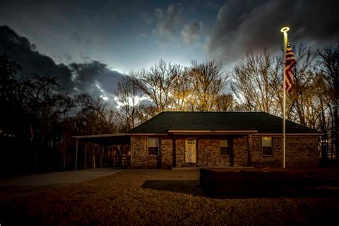 Photo of 207 MEADE LAKE RD, Atoka, TN 38004 (MLS # 10216049)