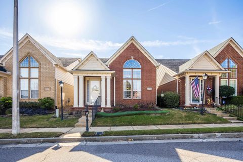 Photo of 10435 KENSINGTON CIR, Collierville, TN 38017 (MLS # 10217220)