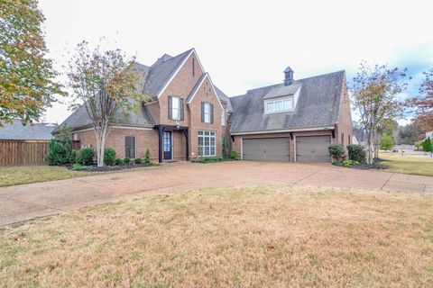 Photo of 65 COTTON BOWL CV, Rossville, TN 38066 (MLS # 10214293)